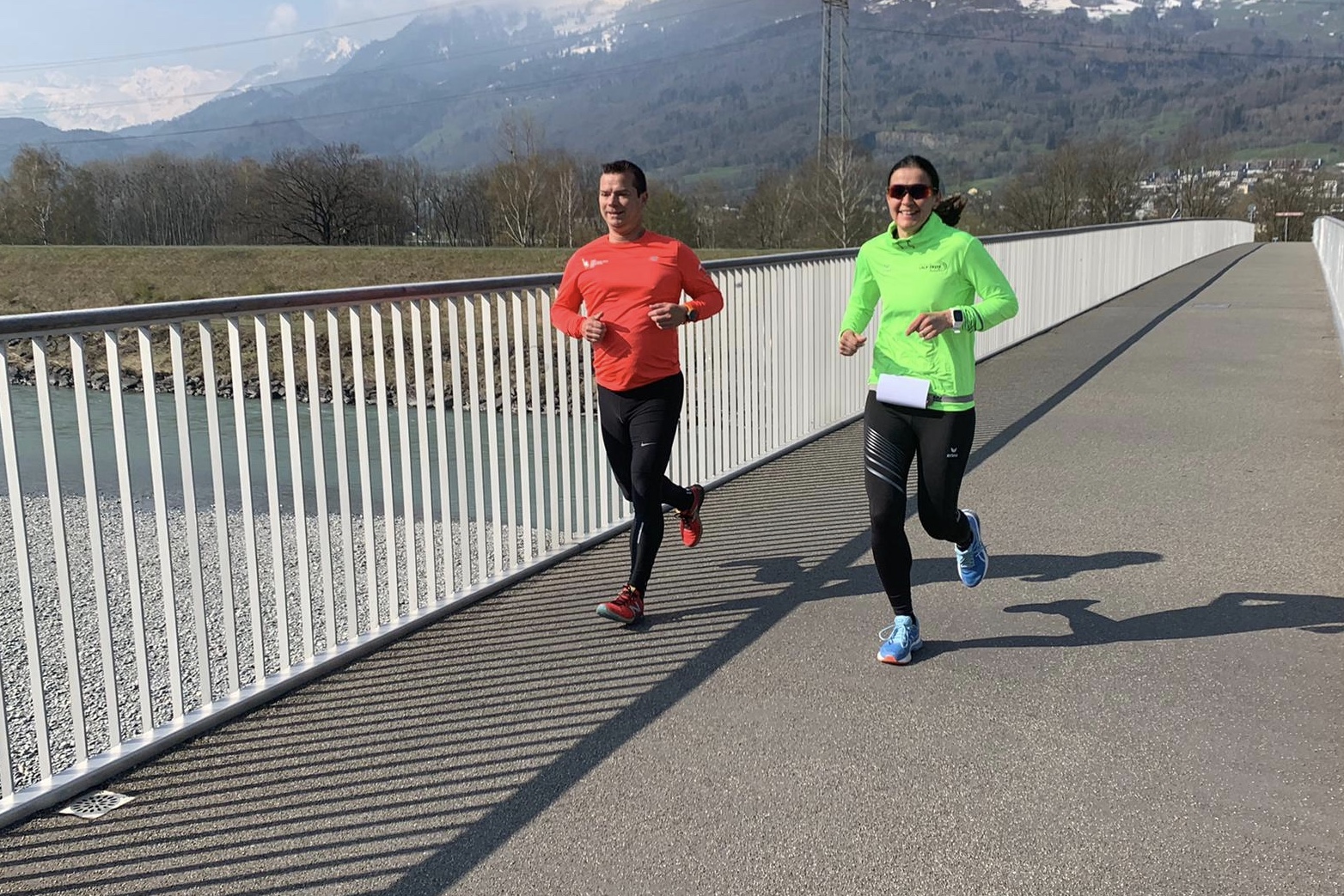 Mario und Claudia im Windschatten